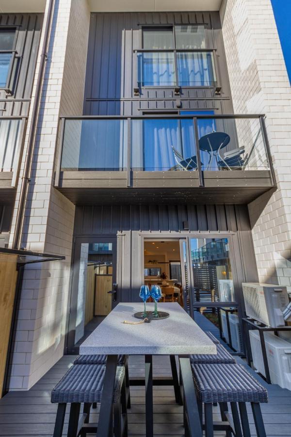 Walk To Riverside Market 4 Bed 4 Bath With Car Park Christchurch Kültér fotó